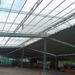 Tấm Polycarbonate được ứng dụng làm mái che